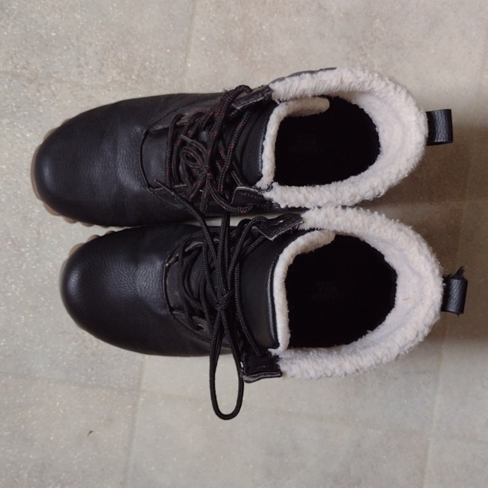 Boots - Picture 5 of 8